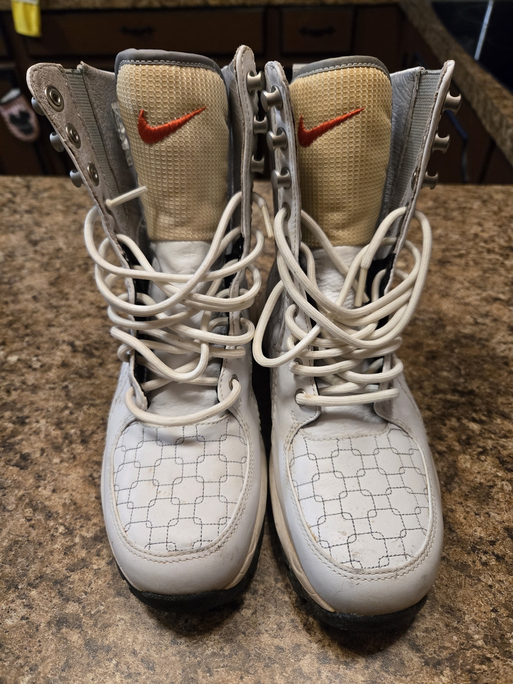 Women Nike ACG Goadome Sneaker Boots Size 6.5